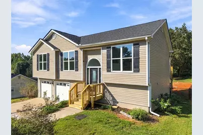 6035 Daffodil Drive, Flowery Branch, GA 30542 - Photo 2