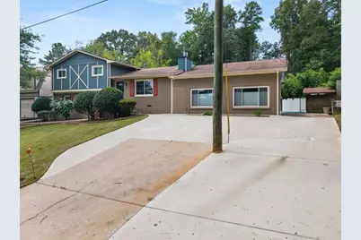 6054 Dogwood Circle, Buford, GA 30518 - Photo 4