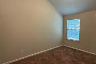 3229 Diamond Blf, Union City, GA 30291 - Photo 12