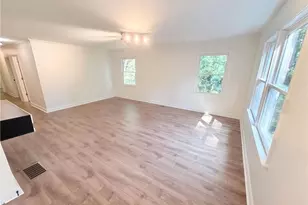 2674 Skylane Dr, Marietta, GA 30062 - Photo 8