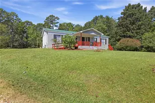 814 Brookdale Rd, Toccoa, GA 30518 - Photo 1