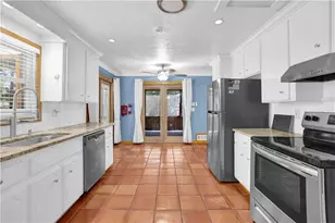 3956 Viewpoint Ct, Marietta, GA 30066 - Photo 6