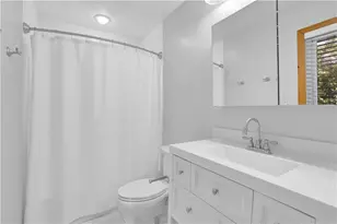 3956 Viewpoint Ct, Marietta, GA 30066 - Photo 12