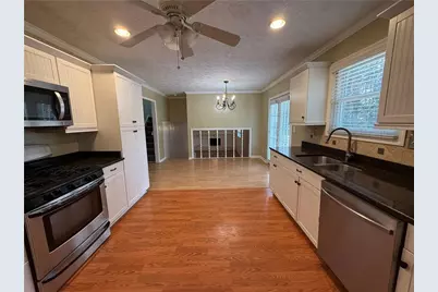 7719 Glen Devon Road, Jonesboro, GA 30236 - Photo 10