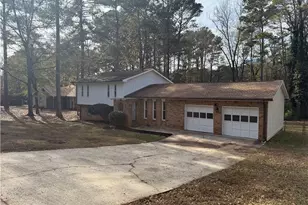 7719 Glen Devon Rd, Jonesboro, GA 30236 - Photo 2