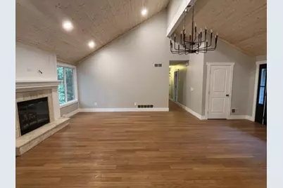 2198 Winding Creek Lane SW, Marietta, GA 30064 - Photo 10