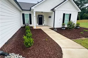 189 Marie Ct, Bethlehem, GA 30620 - Photo 2