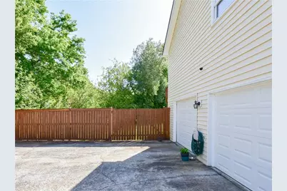 2304 Boardwalk, Marietta, GA 30066 - Photo 16