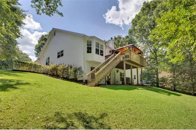 40 Woodcrest Avenue, Covington, GA 30016 - Photo 2