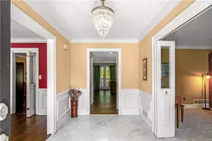 560 Saddle Crest Dr, Roswell, GA 30075 - Photo 6