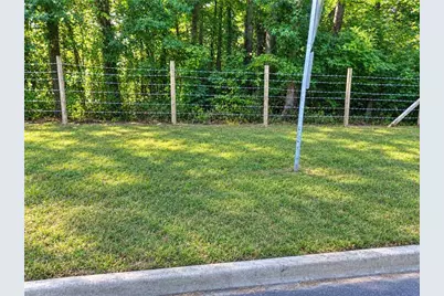 1680 Rose Garden Lane, Loganville, GA 30052 - Photo 2