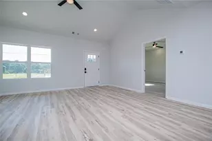 185 Kennedy Estates Rd, Carrollton, GA 30116 - Photo 6