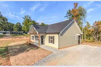 391 Broadway Street, Tallapoosa, GA 30176 - Photo 2