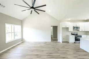 391 Broadway St, Tallapoosa, GA 30176 - Photo 6