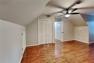 2427 Brookvine Ln, Marietta, GA 30062 - Photo 14