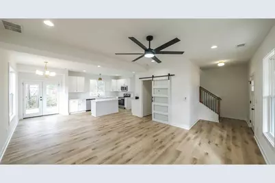 359 Eastern Avenue, Tallapoosa, GA 30176 - Photo 2
