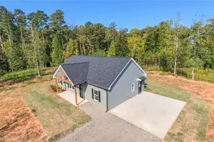 194 Arbacoochee Rd, Tallapoosa, GA 30176 - Photo 2