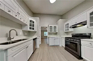 353 Wildwood Ct, Lawrenceville, GA 30046 - Photo 4