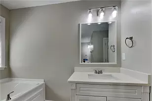353 Wildwood Ct, Lawrenceville, GA 30046 - Photo 10