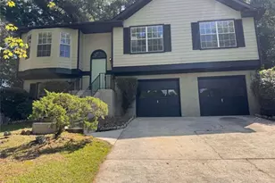 2218 Cody Ct, Lithonia, GA 30058 - Photo 2