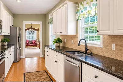 905 Downyshire Drive, Lawrenceville, GA 30044 - Photo 4