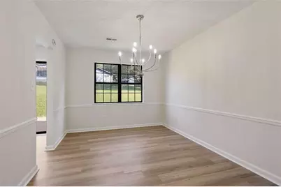 4068 Hunt Way, Rex, GA 30273 - Photo 6