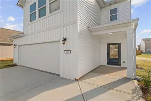 404 Bluegrass Ln, Rockmart, GA 30153 - Photo 2