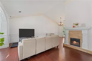 2575 Ravencliff Rd, Atlanta, GA 30349 - Photo 8