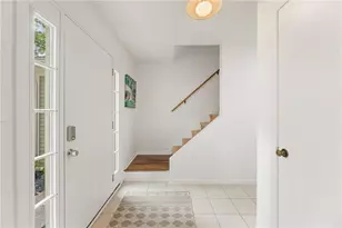 170 Laurel Mill Ct, Roswell, GA 30076 - Photo 4