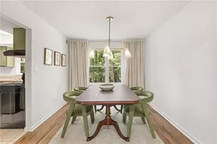 170 Laurel Mill Ct, Roswell, GA 30076 - Photo 8