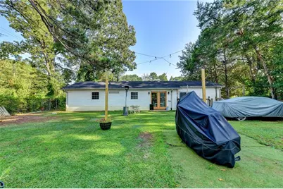 4391 Bryant Drive SW, Lilburn, GA 30047 - Photo 40