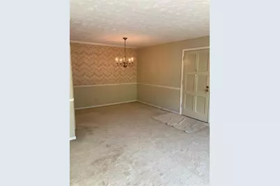 725 Dalrymple, Sandy Springs, GA 30328 - Photo 4