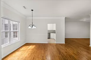8849 Fairview Bluff Rd, Johns Creek, GA 30022 - Photo 4