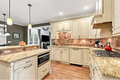 4910 Montclair Trail, Cumming, GA 30040 - Photo 18