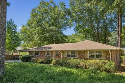 2677 Lancaster Drive, East Point, GA 30344 - Photo 4