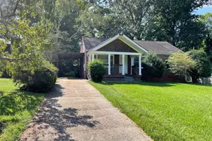 2511 E Tupelo St SE, Atlanta, GA 30317 - Photo 1