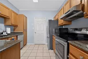 105 Vinings Forest Cir SE, Smyrna, GA 30080 - Photo 6
