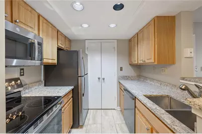 2054 Chastain Park Court NE, Atlanta, GA 30342 - Photo 6
