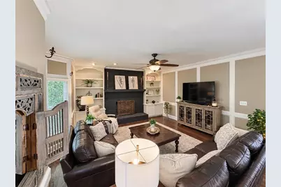 1455 Chinook Court SW, Lilburn, GA 30047 - Photo 14