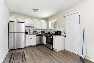 4366 Glenwood Parkway, Decatur, GA 30032 - Photo 4