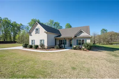 540 Brookside Lane, Hoschton, GA 30548 - Photo 2