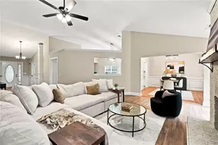 6749 Carriage Walk Ln, Flowery Branch, GA 30542 - Photo 6