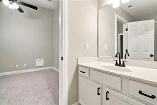 6749 Carriage Walk Ln, Flowery Branch, GA 30542 - Photo 34