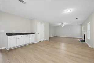 2023 Tulip Petal Rd, Auburn, GA 30011 - Photo 10