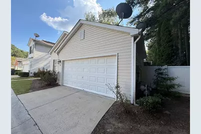 345 Windcroft Circle NW, Acworth, GA 30101 - Photo 2