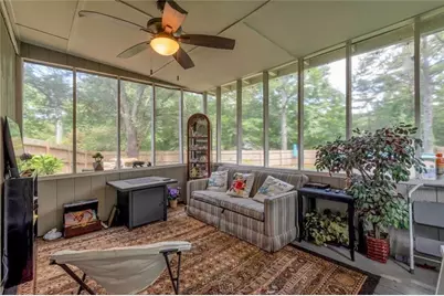 2000 Wendover Drive, Snellville, GA 30078 - Photo 8