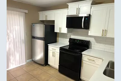 8019 Woodlake Drive, Riverdale, GA 30274 - Photo 6