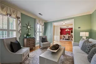 1813 Wynthrop Manor Dr SW, Marietta, GA 30064 - Photo 10