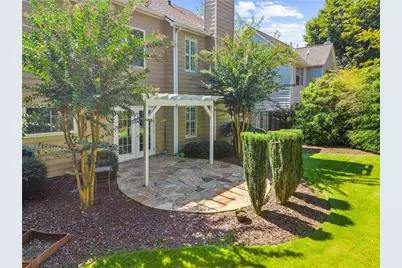1010 Bradford Drive, Roswell, GA 30076 - Photo 18