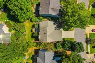 1010 Bradford Dr, Roswell, GA 30076 - Photo 24